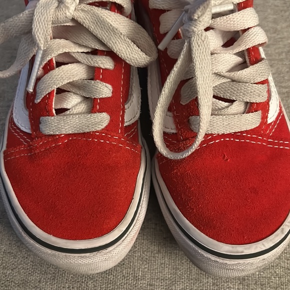 Red vans - Picture 4 of 4